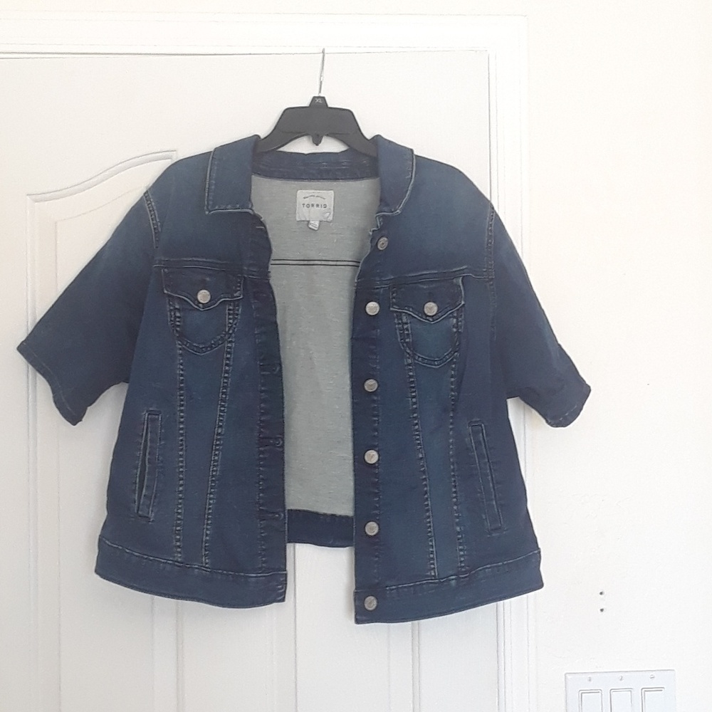 Torrid denim jacket size 2